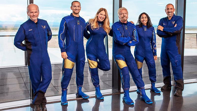 Richard Branson se adelanta a Jeff Bezzos en su plan de viajar al espacio