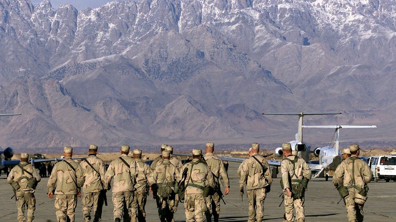 Estados Unidos confirma su retirada de Bagram, su principal base militar en Afganistán- RTVE.es | Ver