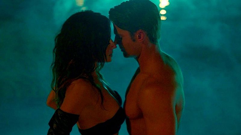 El desnudo integral que ha hecho viral a la serie 'Sexo/Vida'