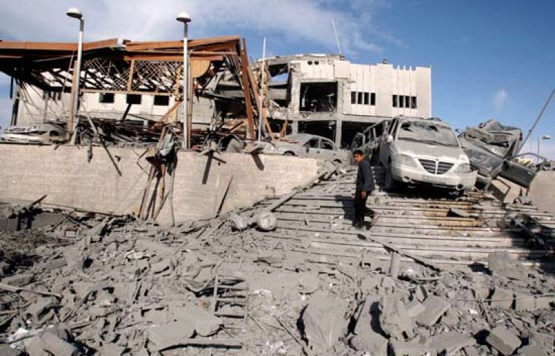 Al menos 229 muertos en Gaza en el peor ataque de Israel en cuatro décadas