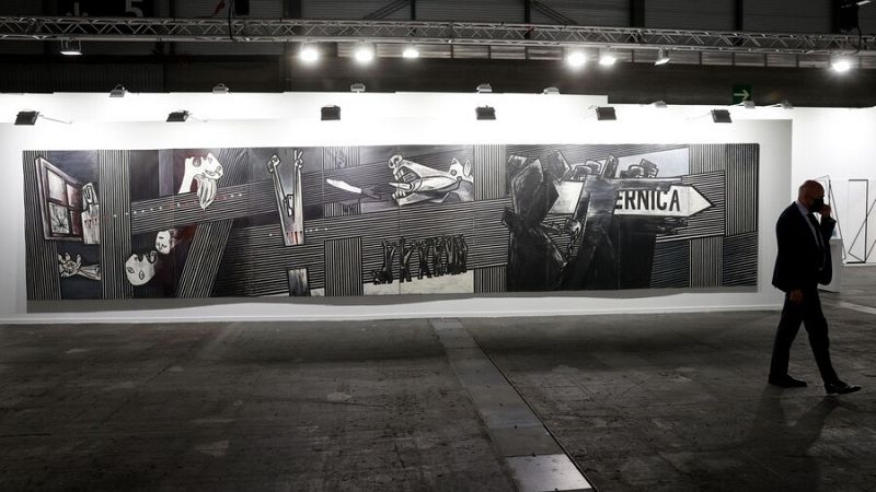 ARCO 2021 abre con ventas "cuantiosas" y negociaciones por obras como el 'Guernica' de Ibarrola