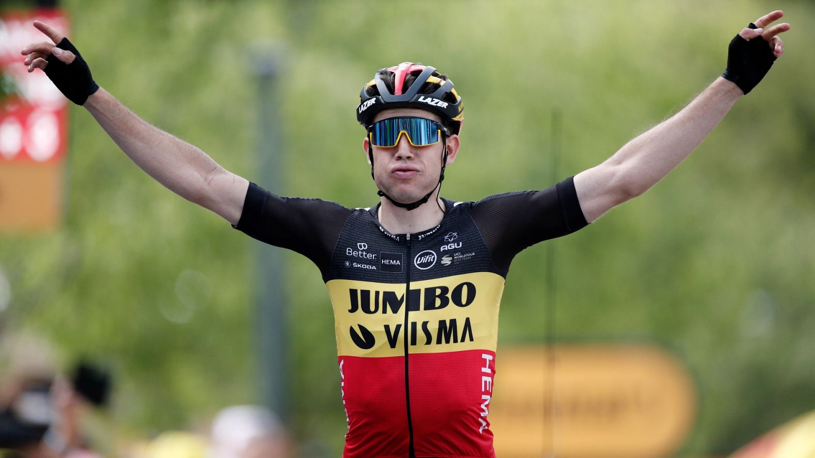 Tour 2021 |  Van Aert gana tras la doble subida al Mont Ventoux