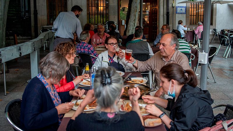 Las comunidades restringen el ocio nocturno y la hostelería ante el aumento de casos: consulta las nuevas medidas