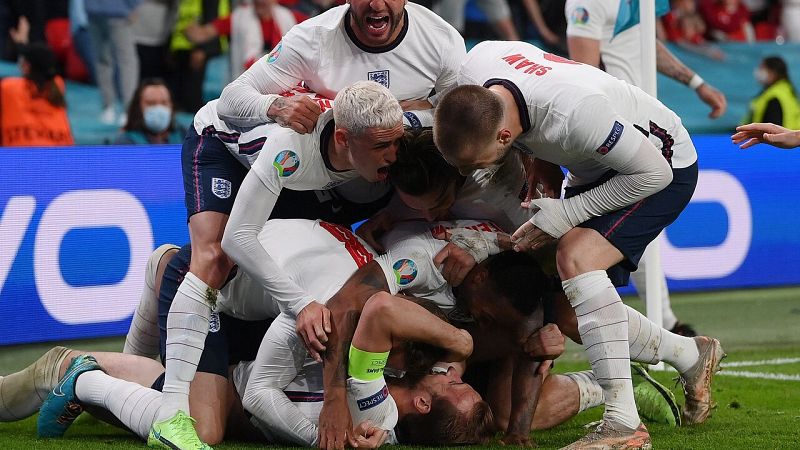 Inglaterra doblega a una valiente Dinamarca y accede a una final de selecciones 55 años después