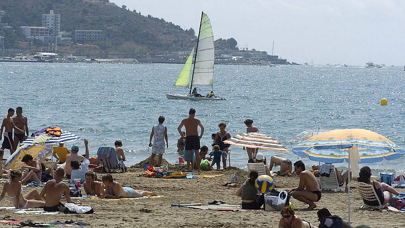 Un operador turístico belga repatría a todos sus viajeros en España por temor a los contagios