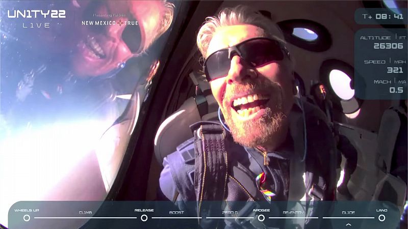 El multimillonario Richard Branson alcanza el espacio a bordo de un cohete de su empresa Virgin Galactic