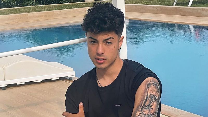 Polémica por las declaraciones de Naim Darrechi a Mostopapi sobre el sexo sin preservativo