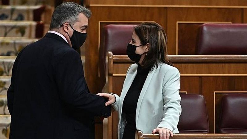 Sánchez deja el PSOE en manos de Lastra y Cerdán tras la salida de Ábalos