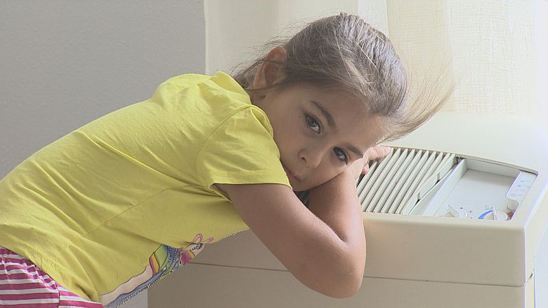 El calor convierte en un infierno los hogares de los más desfavorecidos