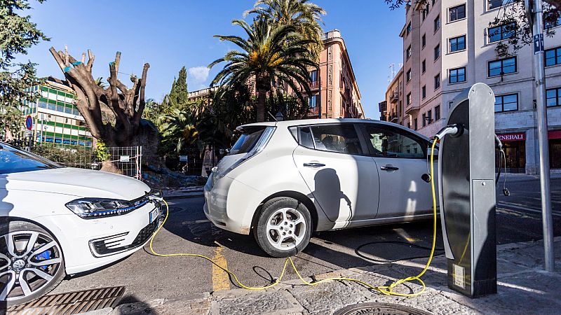 El MOVES III, al ralentí: solo seis comunidades han activado las ayudas al coche eléctrico