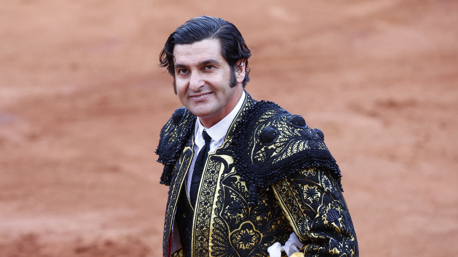 Twitter le bloquea la cuenta a Morante de la Puebla - La hora de La 1 | Ver