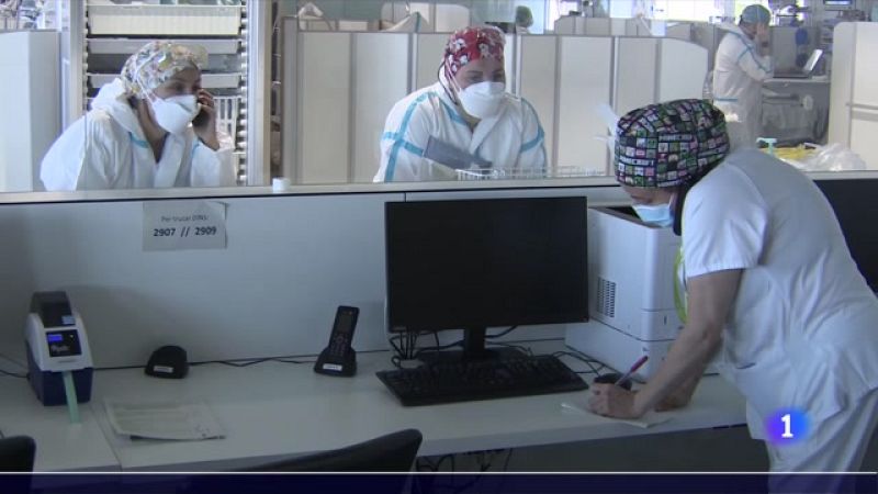 Els ingressats per covid-19 als hospitals s'apropen als 2.000