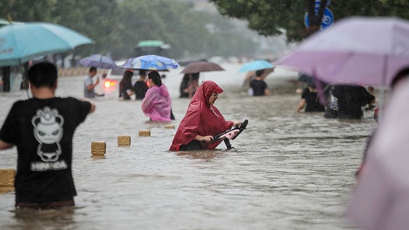 Las fuertes lluvias en China dejan al menos 25 muertos y 100.000 evacuados tras unas graves inundaciones