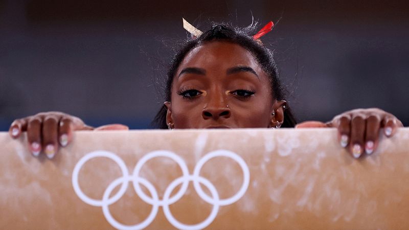 Simone Biles y sus tres pilares fundamentales: su novio y sus dos bulldogs