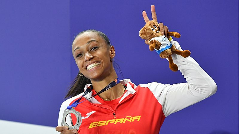 Así se divierte Ana Peleteiro, la deportista 'tiktoker', en la Villa Olímpica