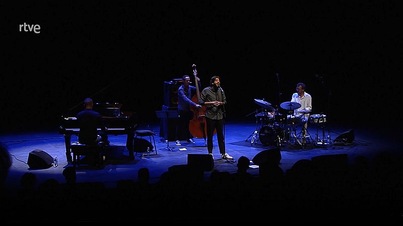 Salvador Sobral y Silvia Pérez Cruz en los conciertos de jazz de la semana