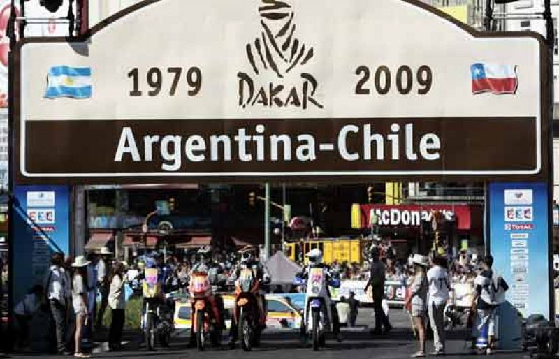 Carlos Sainz y Marc Coma, principales opciones españolas al triunfo en el Dakar 2009