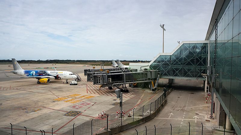 El Gobierno acuerda con la Generalitat ampliar el aeropuerto de El Prat con una inversión de 1.700 millones