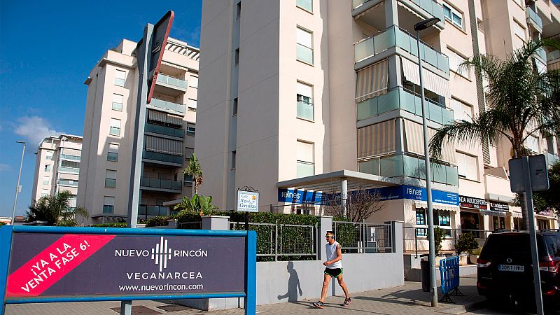 Un hombre mata a su mujer e intenta deshacerse de su cuerpo en Málaga