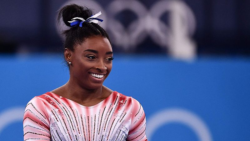 Simone Biles vuelve a sonreír y repite un bronce que sabe a oro