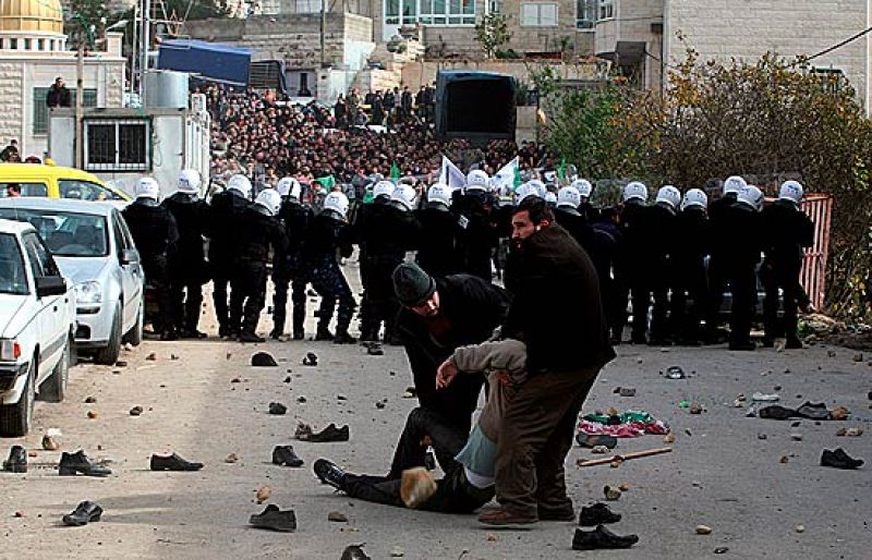 Una semana con bombardeos cada 20 minutos deja 441 muertos y 2.300 heridos en Gaza