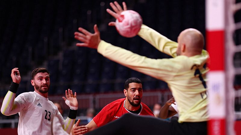 Francia gana sufriendo a Egipto y buscar el oro en la final de balonmano