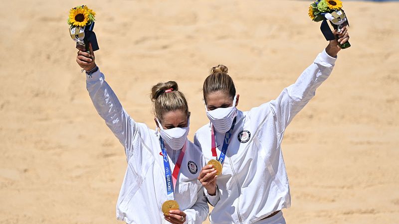 Las estadounidenses April y Alix ganan el oro en vóley playa