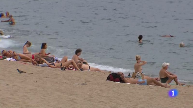 El sector turístic intenta salvar l'estiu amb les reserves d'última hora