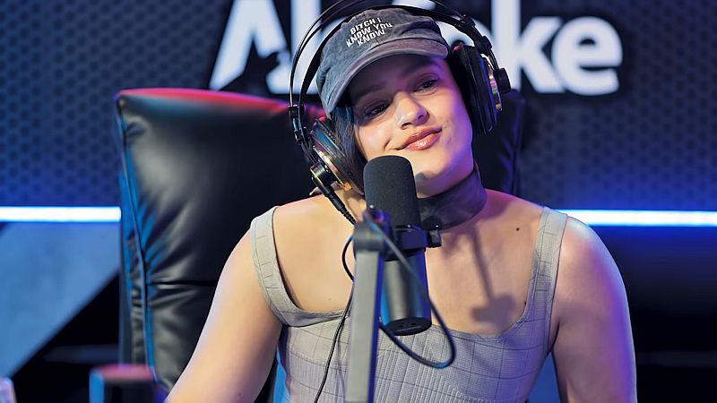 Rosalía anuncia la proximidad de su disco: "Quiero que tenga feeling y que se sienta bonito y real"