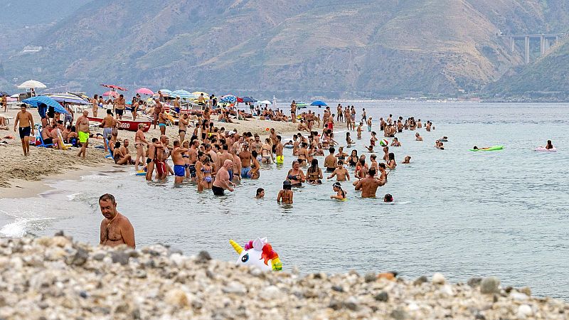Sicilia alcanza los 48,8 grados y podría superar el récord de calor en Europa