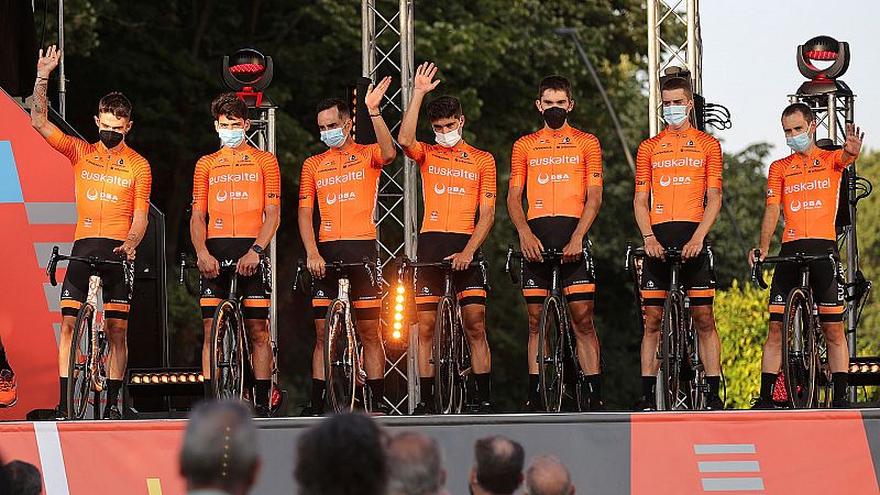 Vuelve el Euskaltel, vuelve el naranja a la Vuelta