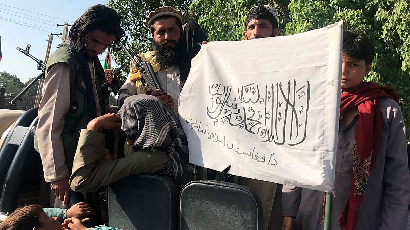 Los talibanes entran en Kabul y toman el poder en Afganistán 20 años después de su derrocamiento