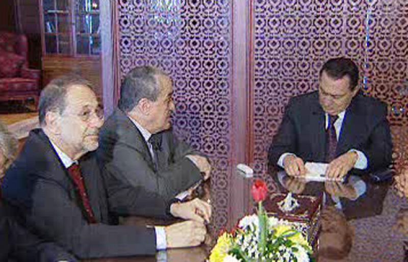 Sarkozy y la UE, por separado, cosechan el rechazo de Israel a un alto el fuego