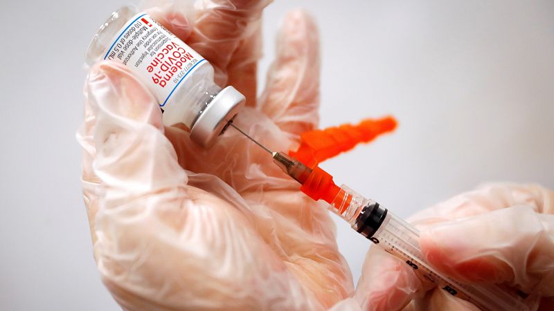 EE.UU. quiere comenzar a administrar la tercera dosis de la vacuna a finales de septiembre