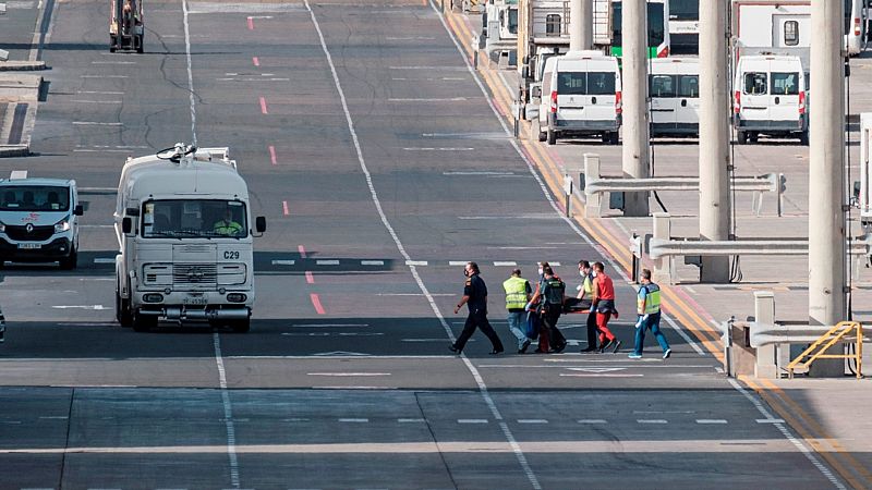 Al menos dos muertos y unos 40 desaparecidos tras volcar una lancha en Gran Canaria