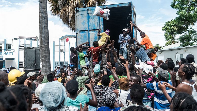 Haití, una semana después del terremoto que ha dejado más de 12.000 heridos y 300 desaparecidos