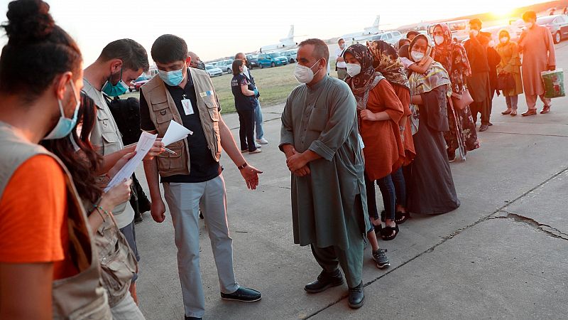 Aterrizan en Madrid dos aviones con evacuados de Afganistán