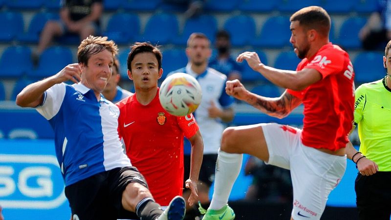 El Mallorca vence a domicilio al Alavés, el Valencia rescata un punto en Granada, tablas entre Espanyol y Villarreal