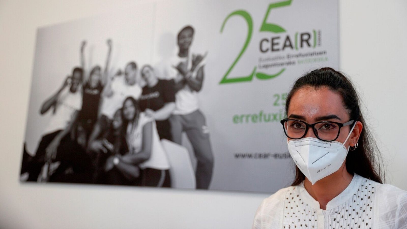 Nilofar, "feliz en España, pero no puedo olvidar a mi país" - Informativo 24h | Ver