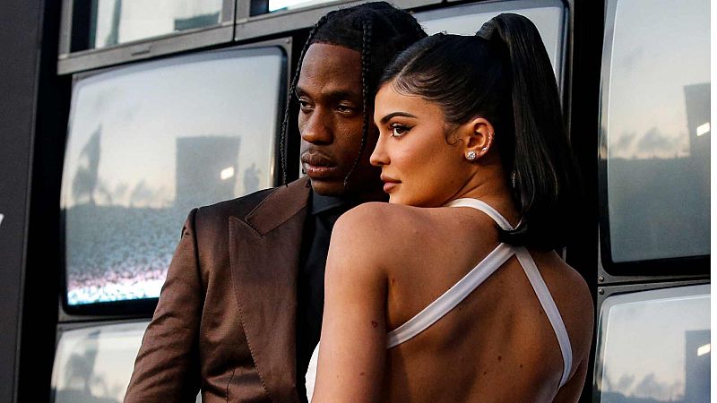 ¿Por qué Kylie Jenner podría estar ocultando su embarazo?