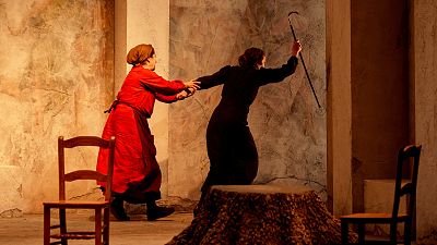 España vuelta y vuelta - La casa de Bernarda Alba de José Carlos Plaza - Escuchar ahora