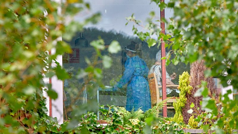 Sanidad pone en marcha un estudio sobre la COVID persistente y otro sobre la inmunidad de los mayores