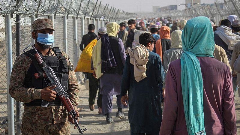 Las peligrosas rutas para huir del terror: ¿dónde irán los afganos tras la salida de las tropas internacionales?