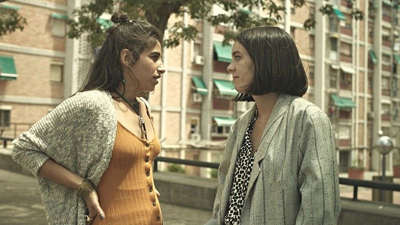 Vicky Luengo y Elisabet Casanovas nos dan las claves del éxito de 'Chavalas'