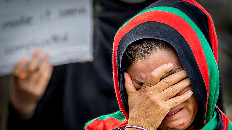 Los talibanes ordenan a los exfuncionarios entregar armas y bienes públicos en una semana para formar Gobierno