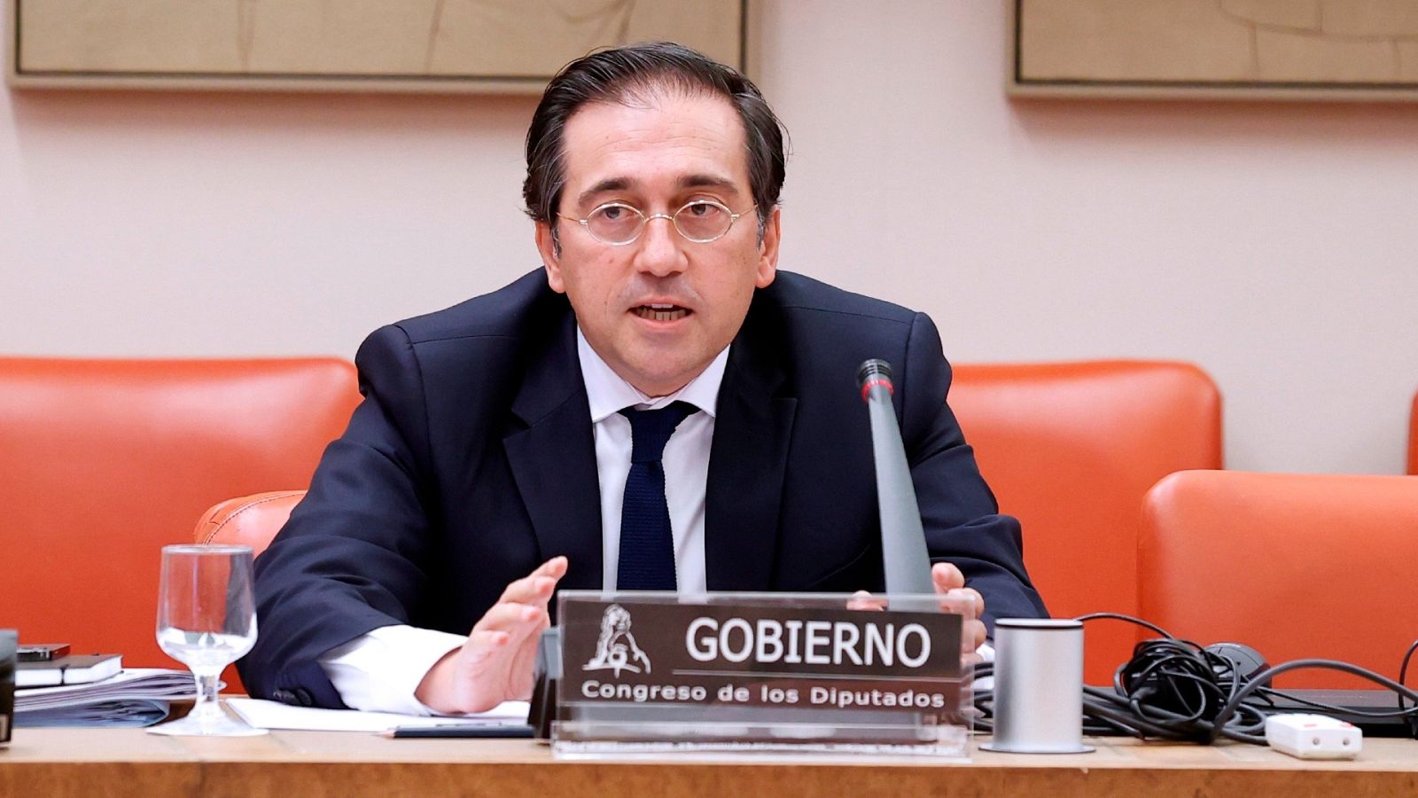 El Gobierno "no se plantea" reconocer al régimen talibán - Informativo 24h | Ver