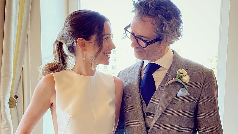 James Rhodes y Micaela Breque se casan, y se enfadan con la prensa que se refiere a ella como la ex de Andrés Calamaro
