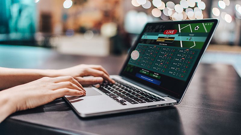 La publicidad de apuestas y juegos de azar está restringida desde este martes