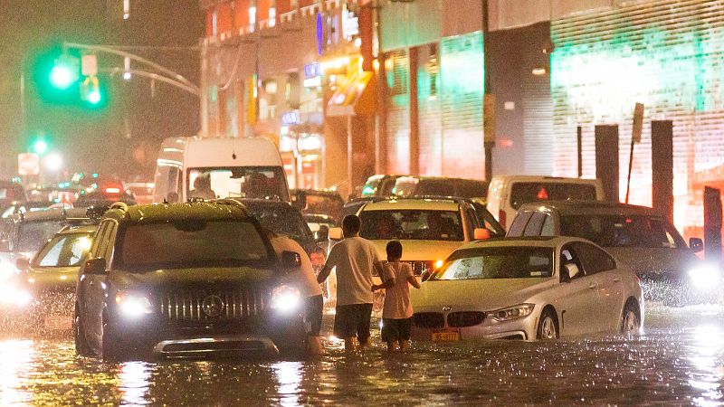 Nueva York declara el estado de emergencia por primera vez debido a las lluvias torrenciales