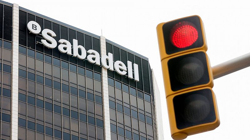 Sabadell plantea un ERE para que salgan 1.900 trabajadores, más de un 13% de la plantilla